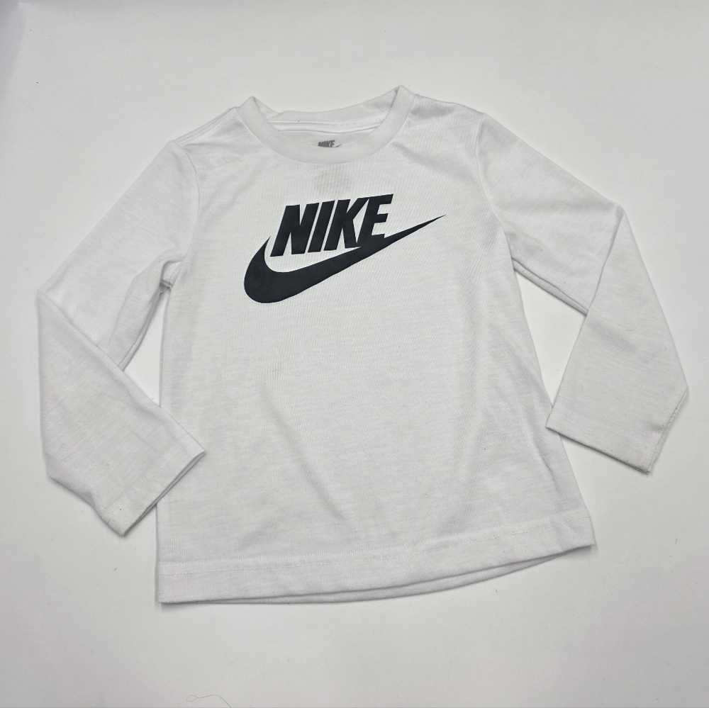 Nike boys' long-sleeved tee and pants size 3T - Picture 2 of 6